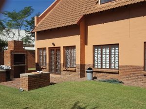 3 Bed Townhouse in Equestria