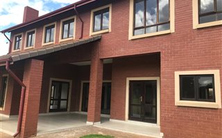 4 Bedroom House in Cornwall Hill