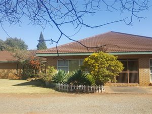 40.4 ha Farm in Hillside AH