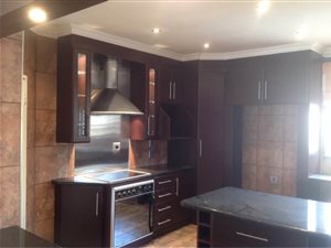 3 Bed House in Orange Grove