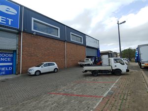 7800 m² Commercial space in Springfield