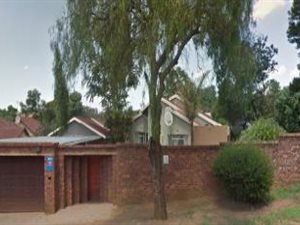 4 Bed House in Glenvista