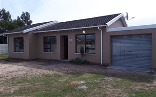 3 Bedroom House in Overbaakens