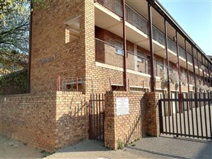 2 Bed Apartment in Kempton Park Central