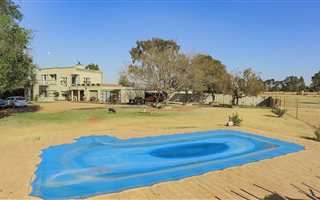 2.9 ha Farm in Bapsfontein