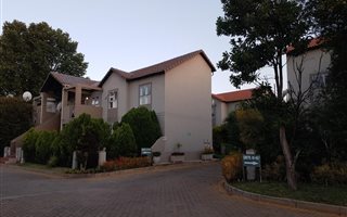 1 Bedroom Apartment in Magaliessig