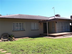 4 Bedroom House in Vanderbijlpark CW1