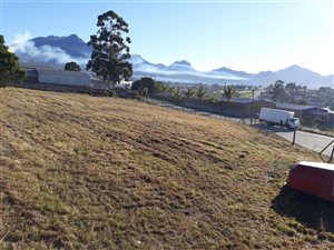 2153 m² Land available in George Central