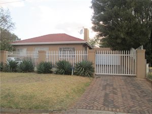 3 Bed House in Florida Lake