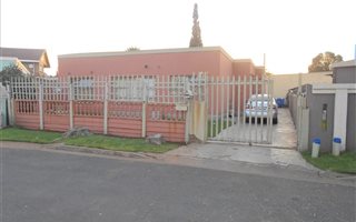 4 Bedroom House in Actonville