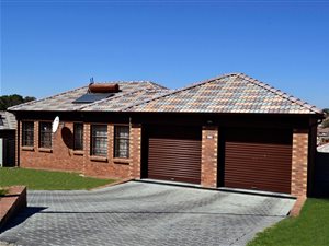 3 Bedroom House in Monavoni