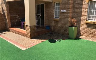 2 Bedroom Townhouse in Eco Park