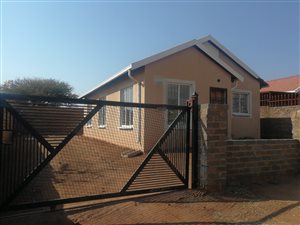 3 Bed House in Rosslyn