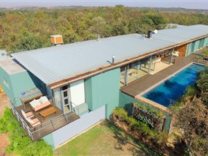 6 Bed House in Leeuwfontein