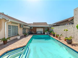 4 Bed House in Kenville