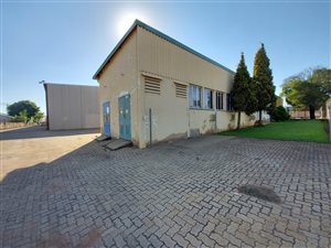 4100 m² Industrial space in Clayville