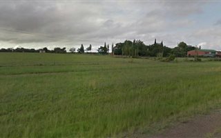 2.1 ha Land available in Riverpark