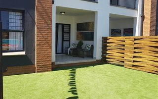 3 Bedroom Apartment in Willow Park Manor