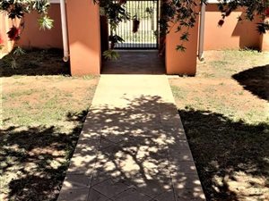 3 Bed House in Hankey