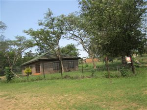 4.3 ha Farm in White River AH