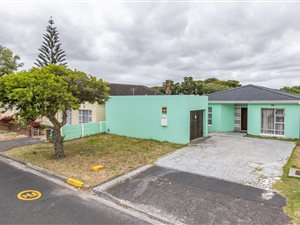 3 Bed House in Crawford