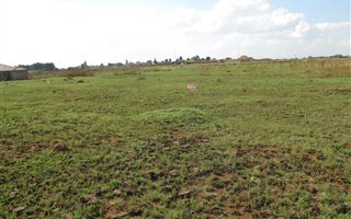 813 m² Land available in Pollak Park