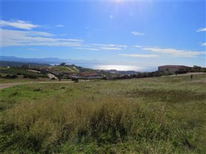 855 m² Land available in Whale Rock Heights