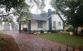 3 Bedroom House in Stilfontein
