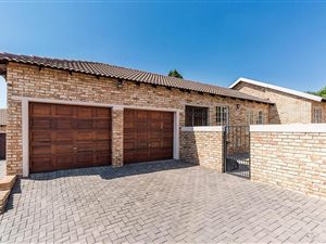 3 Bedroom Cluster in Kyalami Hills