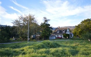 568 m² Land available in Sir Lowrys Pass