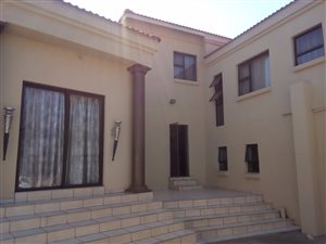 800 m² Commercial space in Proclamation Hill