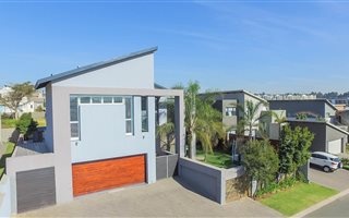 4 Bedroom House in Greenstone Hill