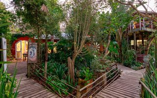 900 m² Commercial space in Hunters Home