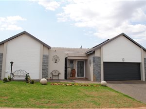 3 Bed House in Midstream Meadows