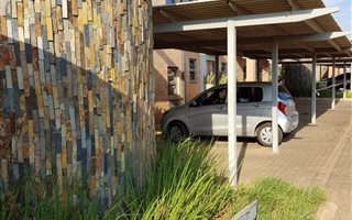 Office space in Silver Lakes