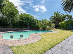 4 Bed House in Constantia