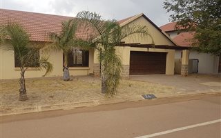 3 Bedroom Townhouse in Melodie