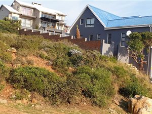 905 m² Land available in De Bakke