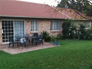 2 Bed Garden Cottage in Carlswald AH