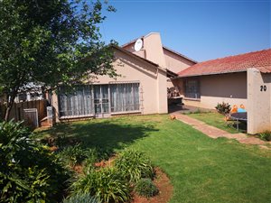 4 Bed House in Whiteridge