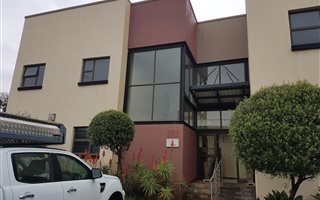 130 m² Commercial space in Moreleta Park