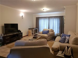 2 Bed Apartment in Dormehlsdrift