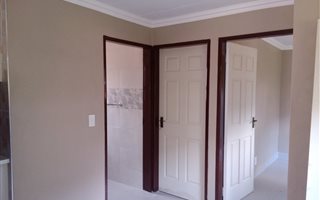 2 Bedroom Garden Cottage in Croydon