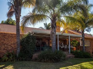 5 Bed House in Ruimsig