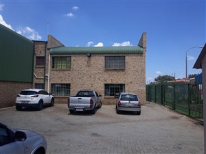 737 m² Industrial space in Hughes