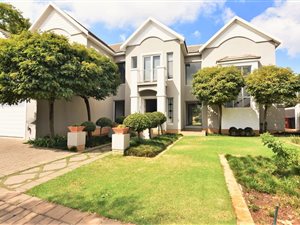 4 Bed House in Woodlands Estate