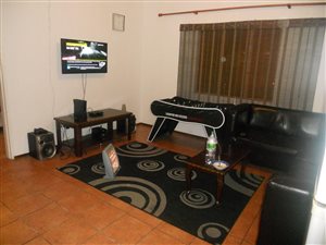 2 Bed Apartment in Edenglen