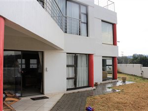 4 Bedroom House in Moreleta Park