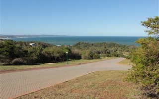 1028 m² Land available in Khamanga Bay