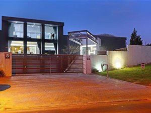 4 Bed House in Sonstraal